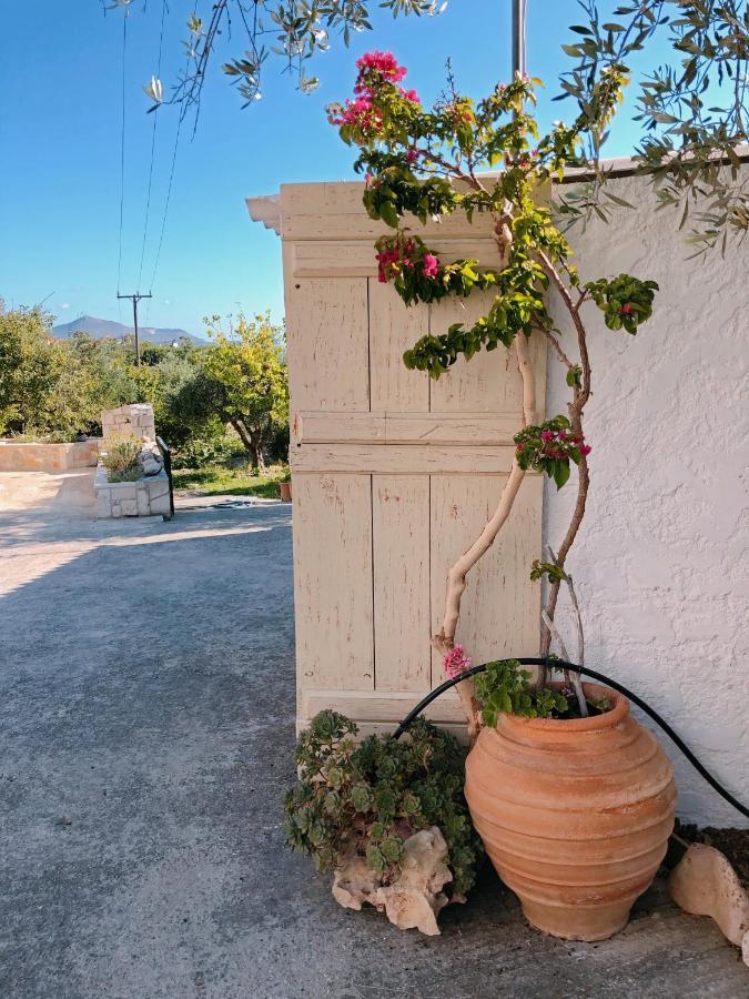 Elia'S House Traditional & Cozy By 8Essentially Kalyves Exterior photo